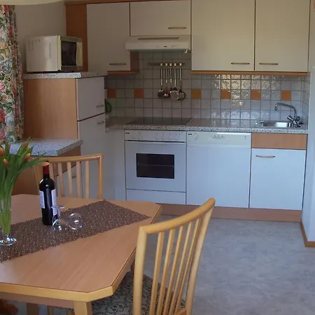 Haus Mary Russbach am Pass Gschuett