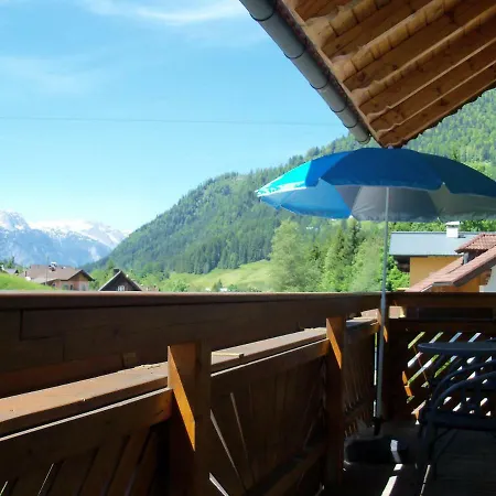 Haus Mary Russbach am Pass Gschuett